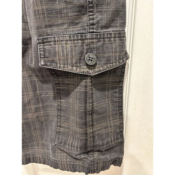 Vans Cargo Shorts Mens 30 Gray Charcoal Plaid 12" Inseam Skater 100% Cotton - Picture 2 of 9